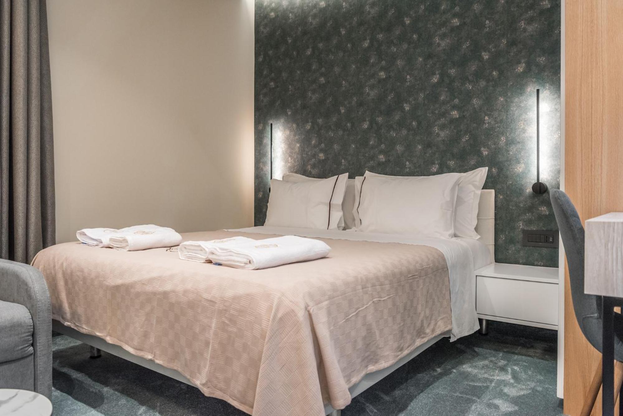Piazza Luxury Apartments Tirana Exterior photo